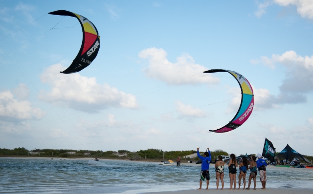 Kitesurfing
