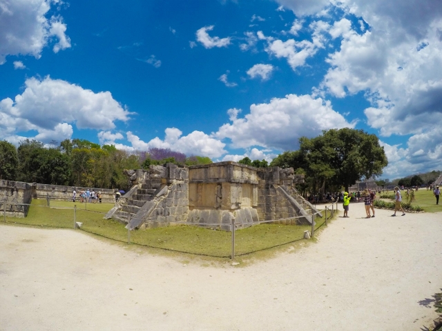  Temple dans la zone archéologique 