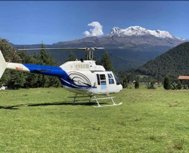  火山飞行