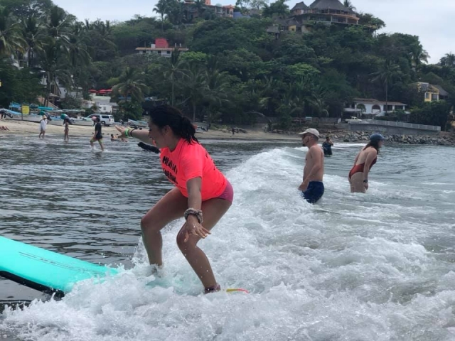  冲浪课程