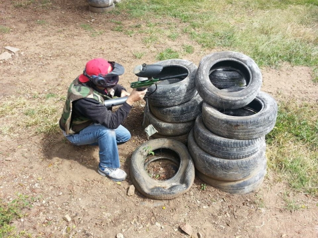  Tire barricades 