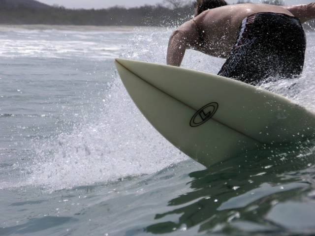  Surfinsta dans la mer 