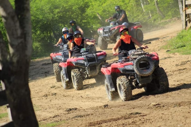  Off-road tour 