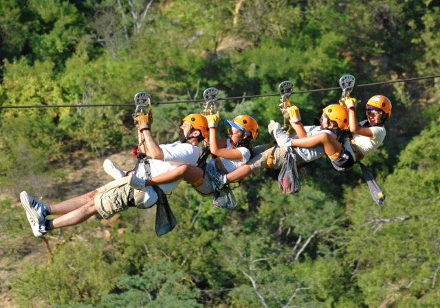  Può essere lanciato in gruppi di 4 persone 