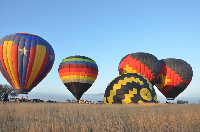  Balloons landing