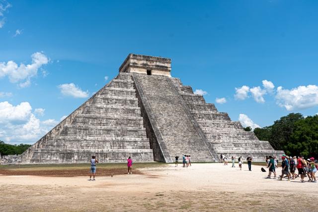  visitando a pirâmide Maya 
