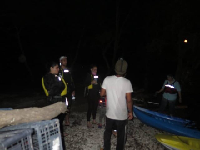  Preparing the kayaks for the tour 