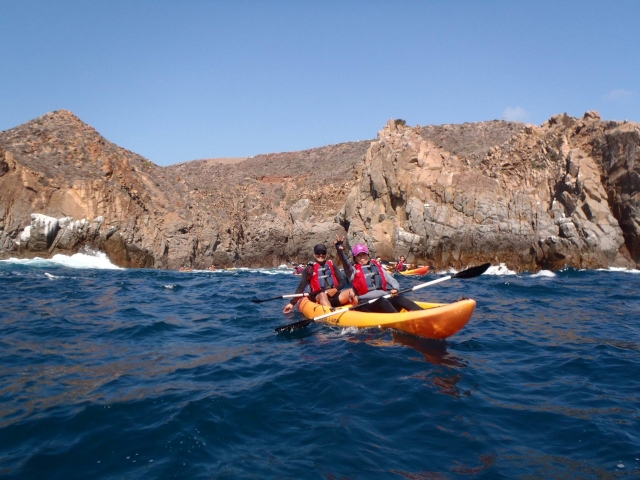  Kayaking in the waves of the Pacific 