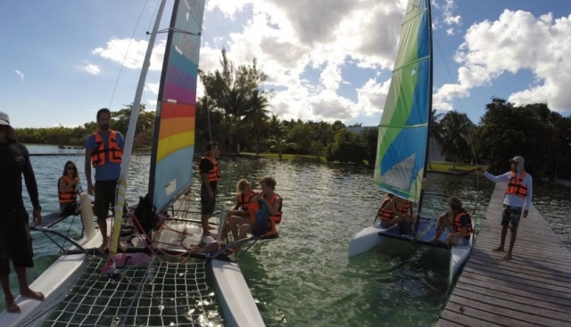  Boat rental in Bacalar 