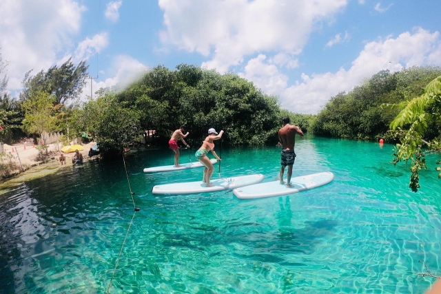 Scopri i segreti che circondano Playa del Carmen sul Paddle Surf 
