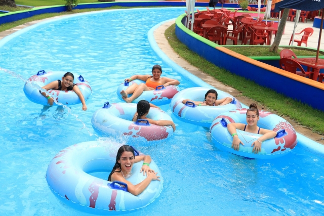  Venez avec vos amis et profitez d'une excellente journée au parc 