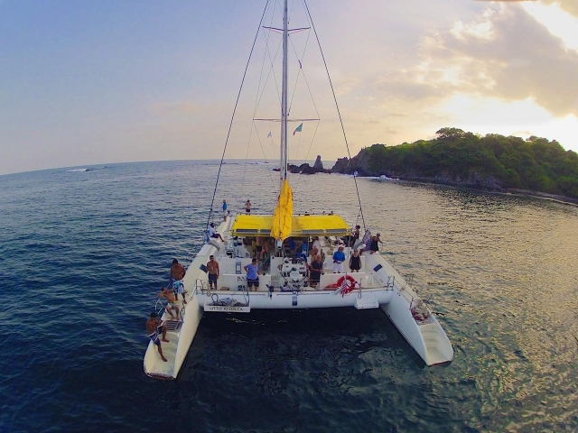  Avvistamento catamarano 