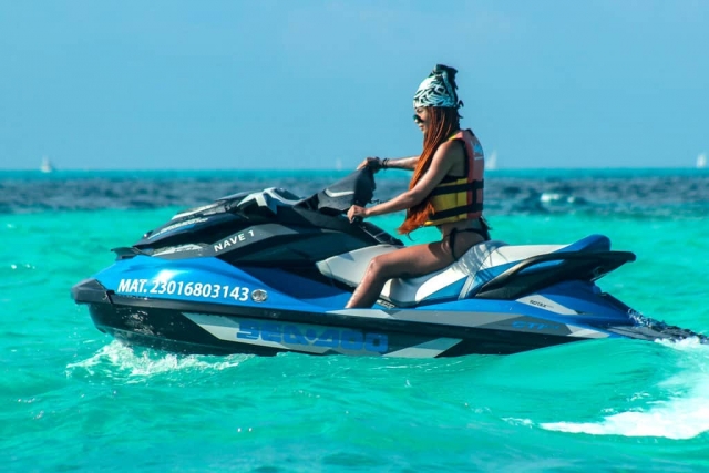  Moto d'acqua Cancun 