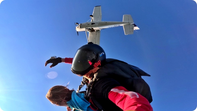 Sauter d'un avion 