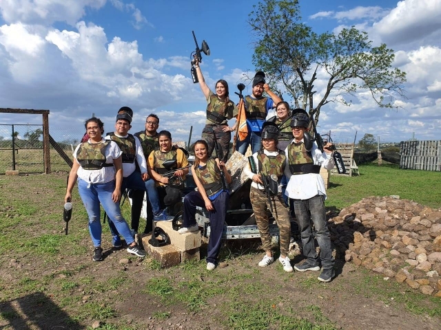  Winning team 