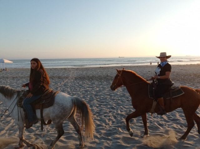 Reiten bei Sonnenuntergang 