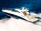 Giro in yacht di lusso a Cancun per 4 ore