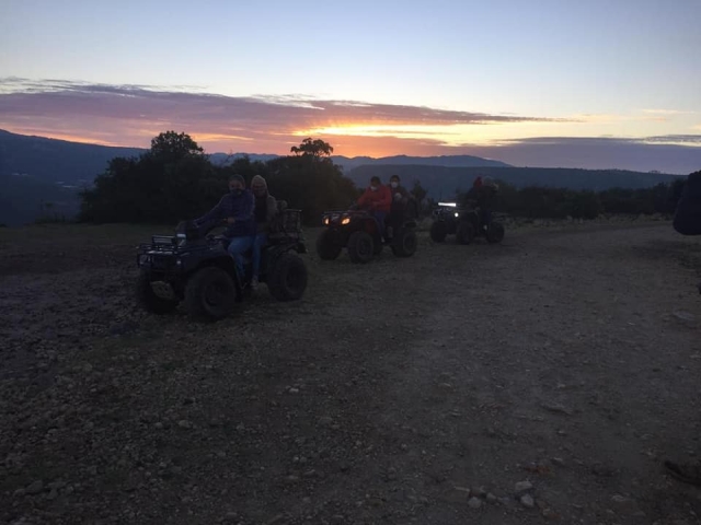 夜间 ATV 游览 