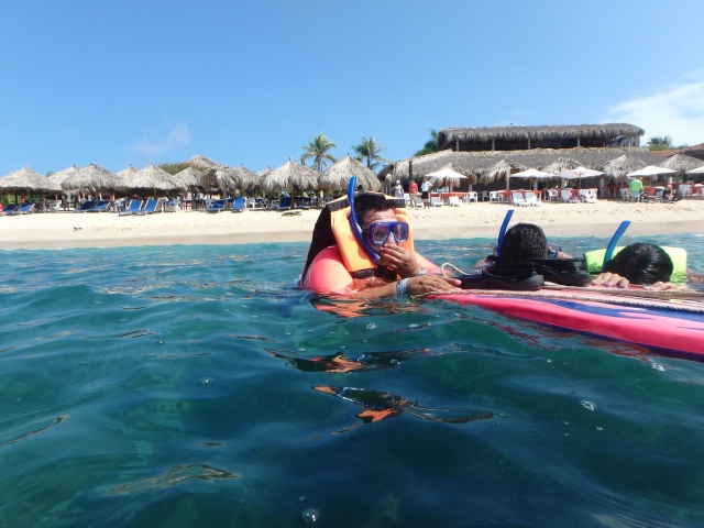  Praticando Snorkeling 