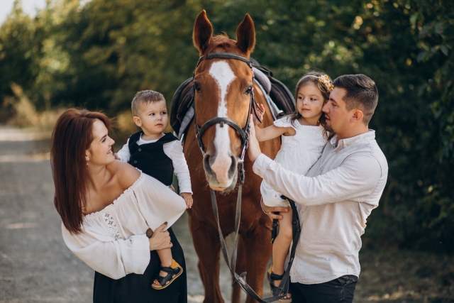  Passeggiate a cavallo in famiglia 