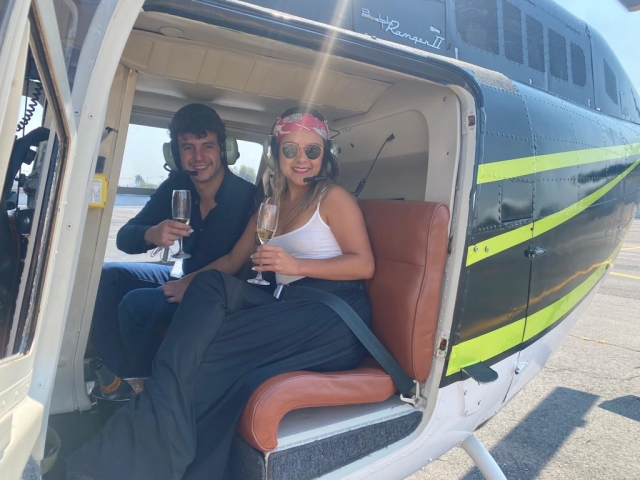 Brindando en helicóptero