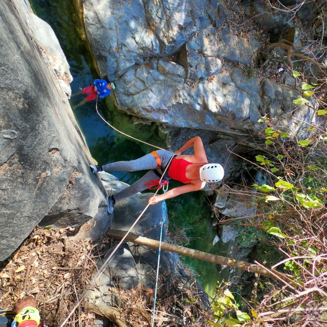  Going down with ropes