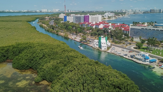 REtour Cancun mit dem Boot 
