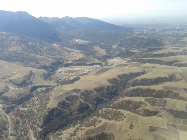 Observando las montañas