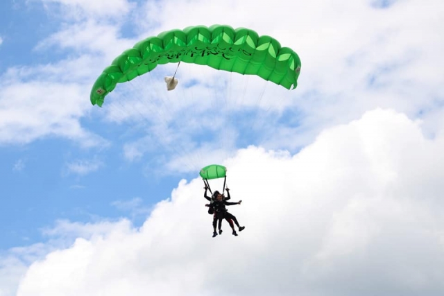 Opening the parachute 