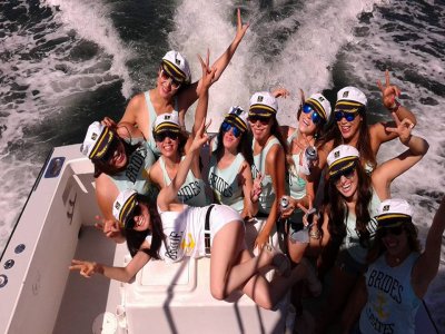 Paseo privado en Yate