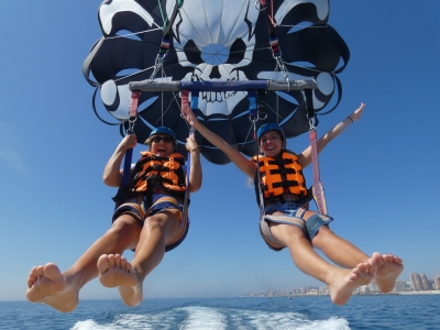 Volar en parasailing desde Puerto Fuengirola 2 pax
