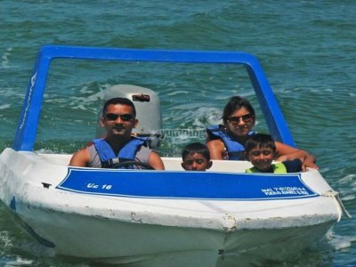 Paseo bote rápido en Laguna Nichupté 45 Min Niño