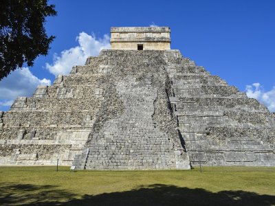 Isla Contoy Chichen Itzá Xplor Fuego tour 4 nights