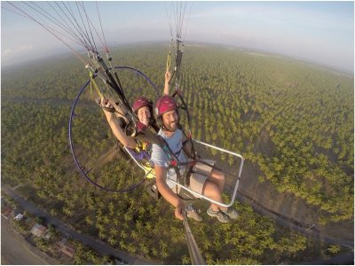 Volo in paramotore a Colima