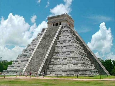 Tour a Chichén Itzá visita a Cenote y Valladolid