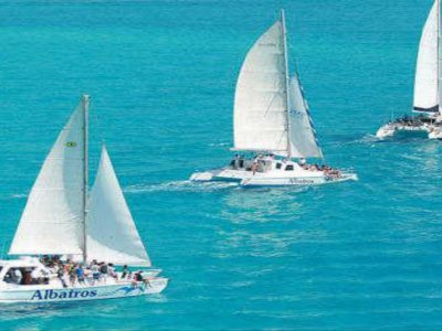 Catamarán a Isla Mujeres con buffet incluido