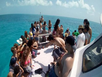 Catamarán a Isla Mujeres todo incluido
