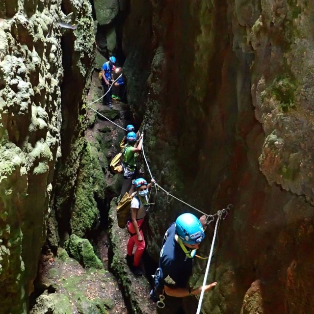 Ruta espeleológica sierra de Arrábiga