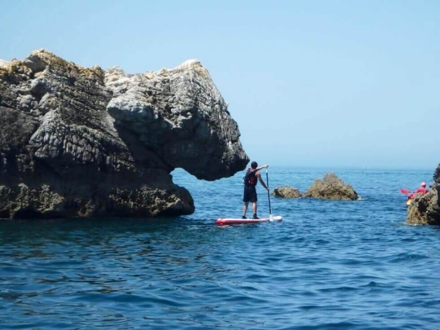 Paddle board en la costa de Sesimbra