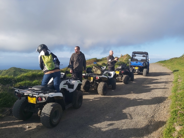 tour en cuatrimoto en Azores