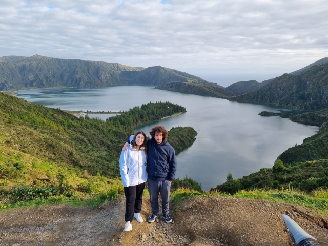 visitando las Azores en cuatrimoto