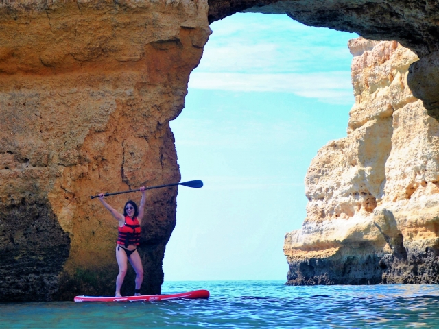 Diversion haciendo paddle surf