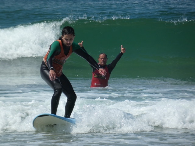 Surfeando una ola