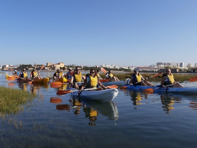Comenzando la jornada de kayak por la Ría Formosa