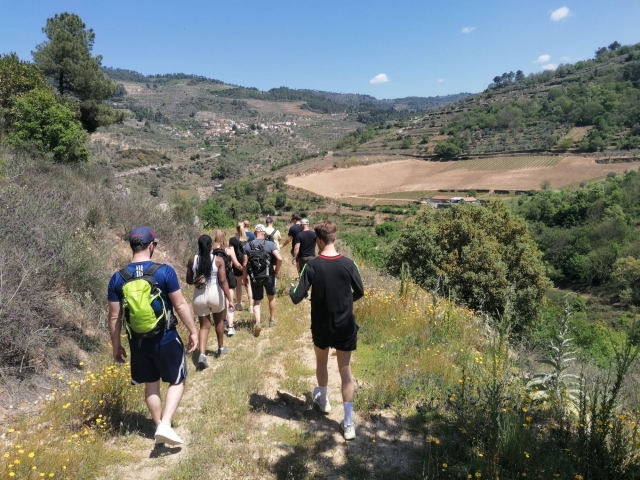 O de una espléndida jornada de naturaleza realizando una ruta de camicrema