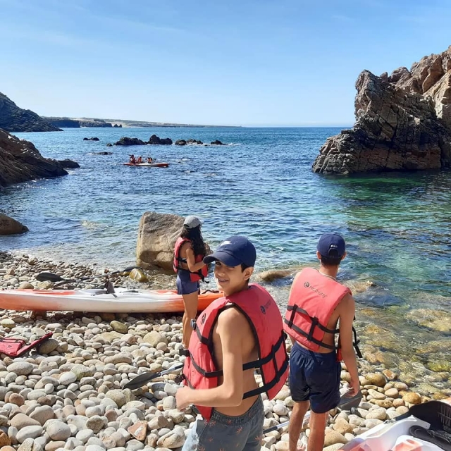 Antes de comenzar una aventura sorprendele con el kayak