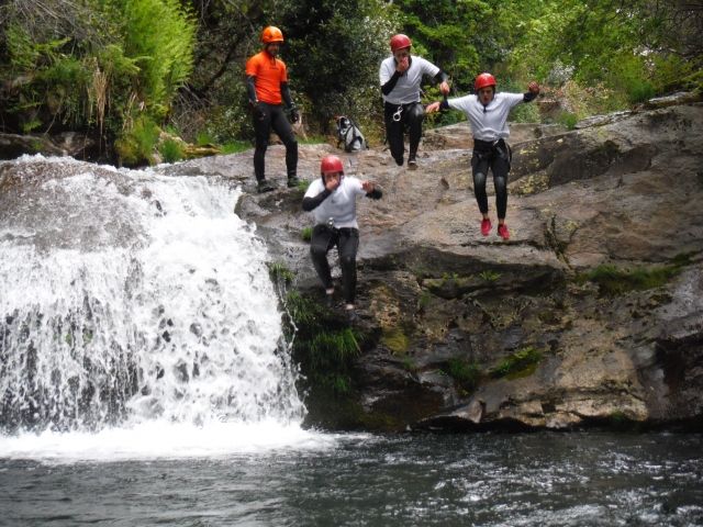 Disfrutando de un trekking fluvial