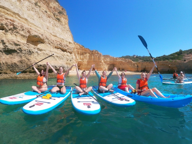 Kayaks y paddle board en una misma excursión