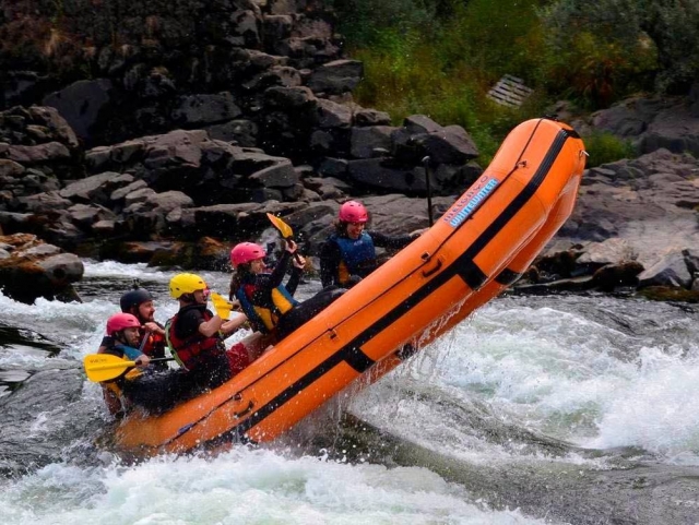 Haciendo rafting al norle de Portugal