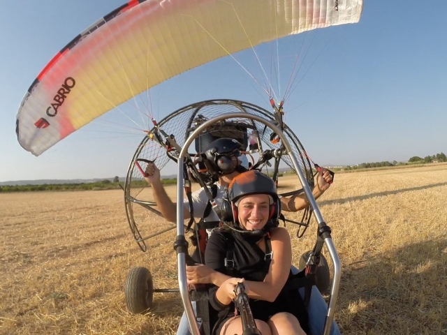Diversión y adrenalina en paramotor